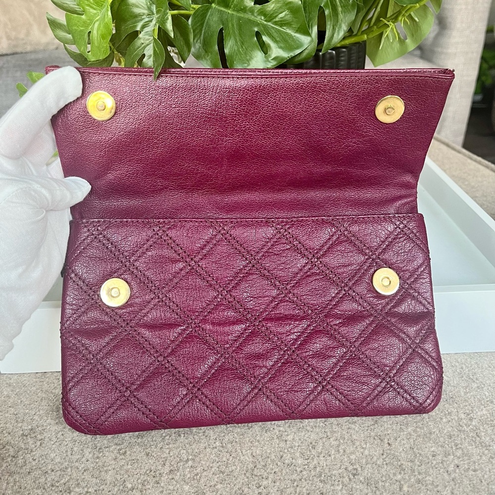 - 2008 Marc Jacobs quilted leather clutch - Picture 4 of 9
